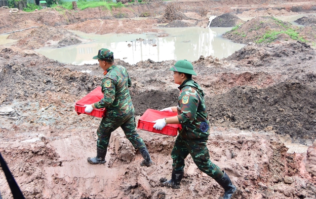 TP.HCM quy tập th&ecirc;m 12 h&agrave;i cốt liệt sĩ tại c&ocirc;ng vi&ecirc;n L&ecirc; Thị Ri&ecirc;ng- Ảnh 1.