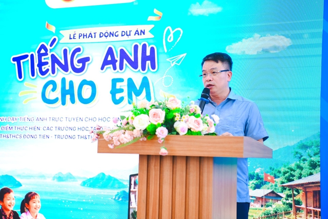 Mang lớp học tiếng Anh đến gần hơn với học sinh đảo xa - Ảnh 1.