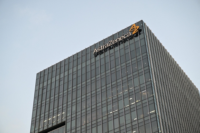 AstraZeneca bắt đầu bán thuốc ung thư Trung Quốc được Mỹ duyệt - Ảnh 1.