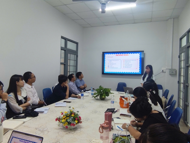 Giáo viên nói gì về đề xuất tăng định mức tiết dạy? - Ảnh 1.