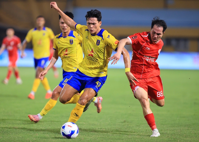 Bảng xếp hạng V-League mới nhất: SLNA ở vị trí khó tin, HAGL sát đáy, khốn khổ Thể Công Viettel- Ảnh 2.