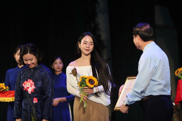 Nhật Kim Anh thắng lớn tại Liên hoan Sân khấu Hà Nội 2026- Ảnh 2.