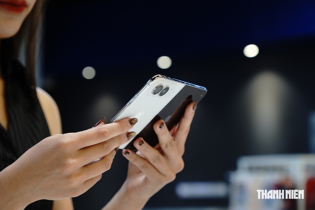 Lý do iPhone Duo có giá cao tại Việt Nam - Ảnh 1.