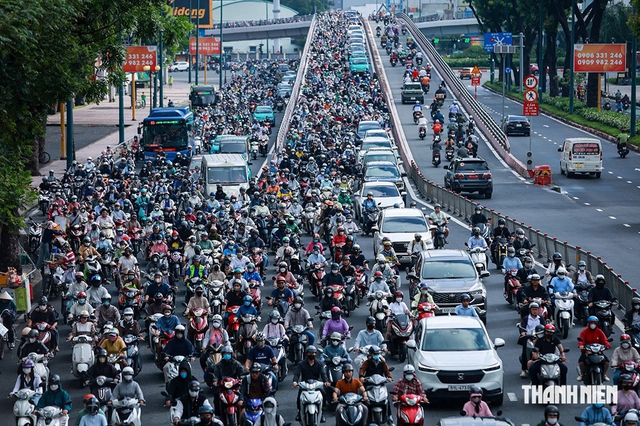 Lăng k&iacute;nh bạn đọc: Hạ tầng đi trước để đ&oacute;n v&ugrave;ng ph&aacute;t thải thấp - Ảnh 1.