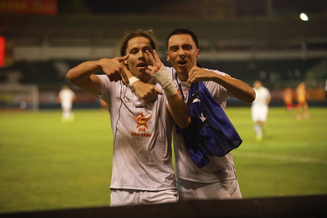 Việt kiều cực mới đang rực sáng ở V-League, HLV Kim Sang-sik gọi lên đội tuyển gấp?- Ảnh 2.
