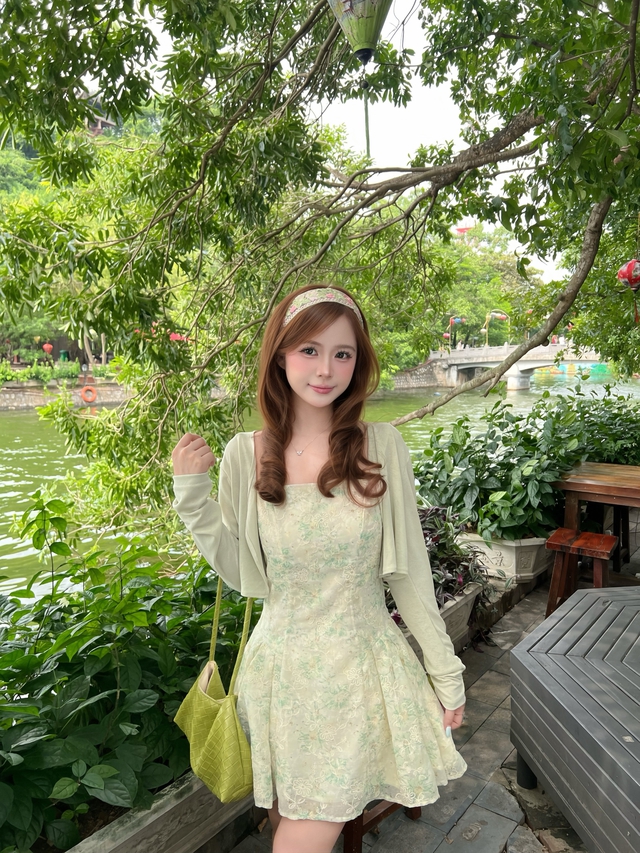 Băng đô điệu đà giúp mái tóc thêm gọn gàng- Ảnh 1.