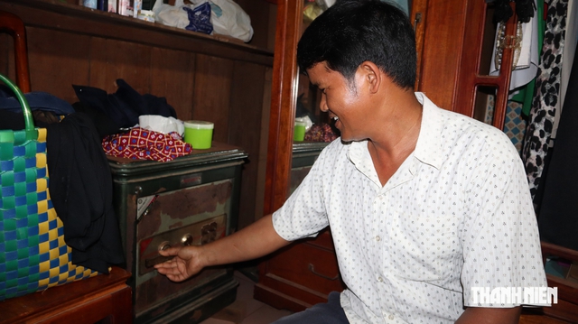 Cán bộ đến hỗ trợ tận nhà, trao sổ đỏ tận tay người dân - Ảnh 6.