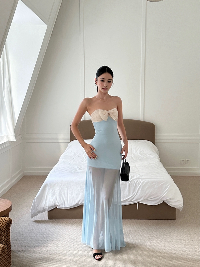 Khi v&aacute;y phối hai t&ocirc;ng m&agrave;u 'phủ s&oacute;ng' đường phố- Ảnh 5.