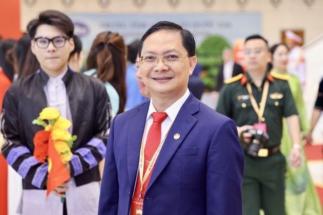 Để c&aacute;c m&ocirc; h&igrave;nh 'gần d&acirc;n, s&aacute;t d&acirc;n' kh&ocirc;ng chỉ l&agrave; 'cơn mưa r&agrave;o' - Ảnh 1.