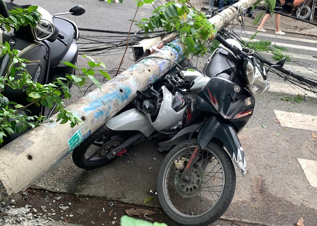 Xe m&aacute;y hư hỏng nặng, b&aacute;n phế liệu c&oacute; phải l&agrave;m thủ tục thu hồi? - Ảnh 1.