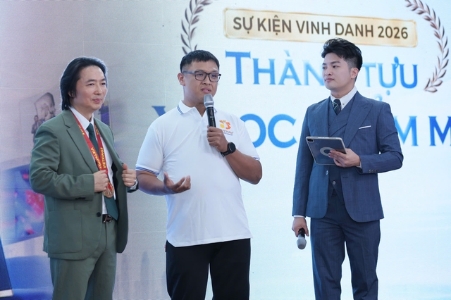 Dấu ấn Kỷ lục Việt Nam qua ca phẫu thuật tạo hình cắt da thừa - Ảnh 1.