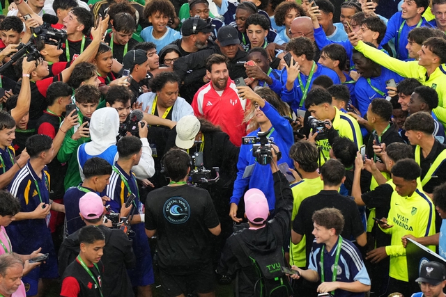 Messi khai mạc giải đấu mang tên mình, chính thức bỏ qua lễ trao Quả bóng vàng 2026- Ảnh 2.