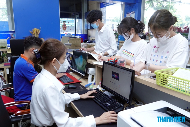 Tăng hỗ trợ sinh viên để giảm tỷ lệ thôi học - Ảnh 1.