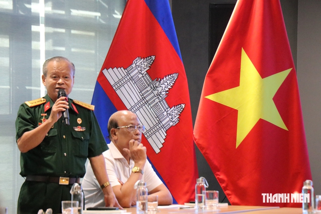 Tìm lại những câu chuyện nghĩa tình giữa nhân dân Việt Nam và Campuchia - Ảnh 1.