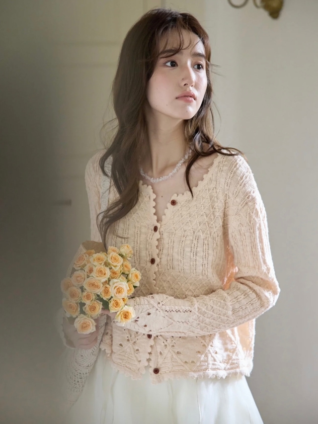 Áo cardigan tạo nét duyên dáng cho ngày se lạnh- Ảnh 6.