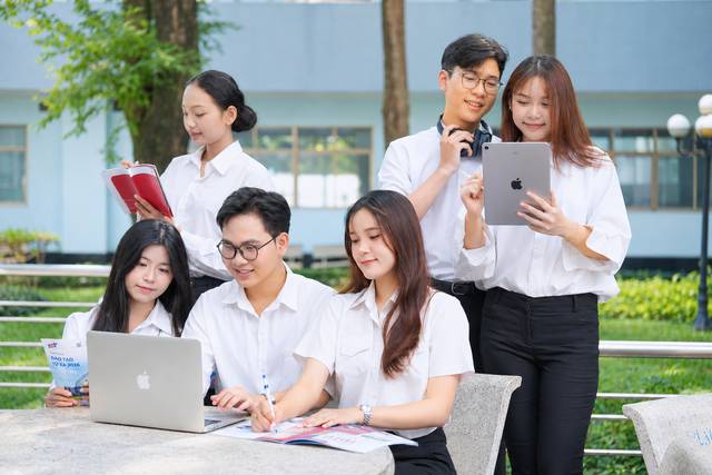 Những lợi thế khi chọn học ngôn ngữ Anh theo phương thức đào tạo từ xa- Ảnh 1.