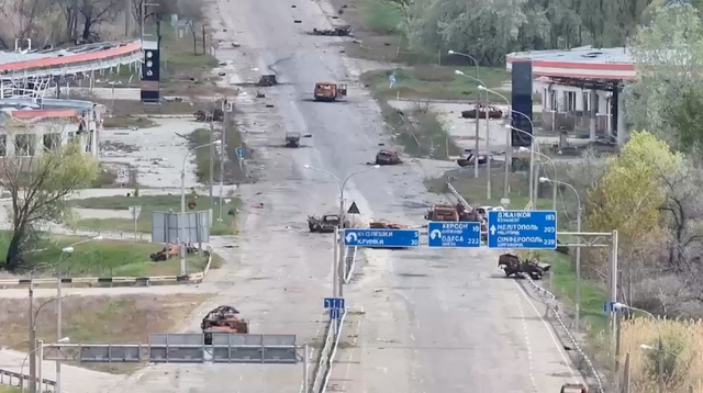 Nga - Ukraine ngừng bắn tại Oleshky, mở hành lang nhân đạo - Ảnh 1.