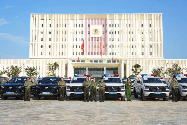 Cận cảnh dàn xe bán tải trang bị cho công an xã, phường tại Huế- Ảnh 2.