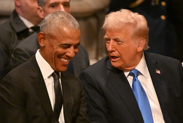Ông Trump đáp trả lời chế giễu của ông Obama về Nhà Trắng - Ảnh 1.