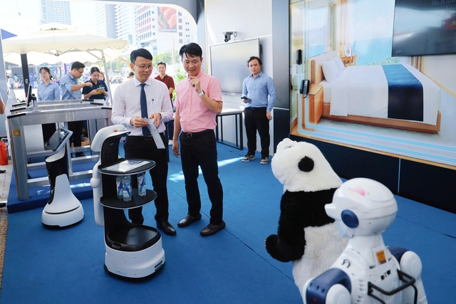 Từ ngày hội công nghệ, mở hướng tương lai chuyển đổi số Khánh Hòa - Ảnh 2.