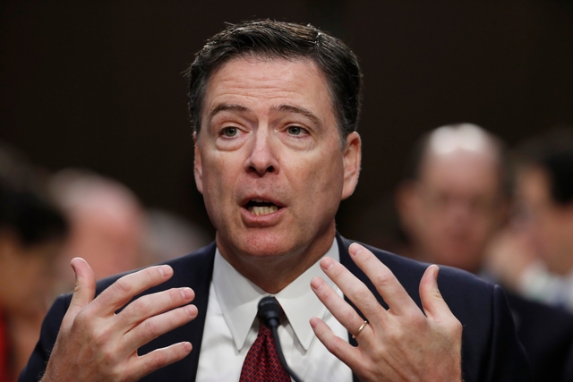 Cựu Giám đốc FBI bị chính quyền ông Trump truy tố lần 3 - Ảnh 1.