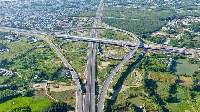 Si&ecirc;u s&acirc;n bay Long Th&agrave;nh sắp khai th&aacute;c thương mại, từ TP.HCM đi đường n&agrave;o?- Ảnh 1.