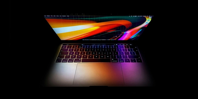 Lộ thông tin MacBook Pro bản cao cấp trước thềm ra mắt - Ảnh 1.