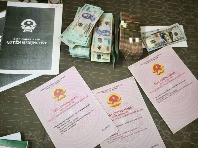 Diễn biến mới vụ b&iacute; thư v&agrave; chủ tịch x&atilde; bị bắt v&igrave; 'th&ocirc;ng đồng' doanh nghiệp - Ảnh 2.