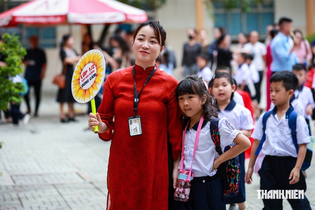 Giáo viên đang dạy bao nhiêu giờ mỗi tuần? - Ảnh 1.