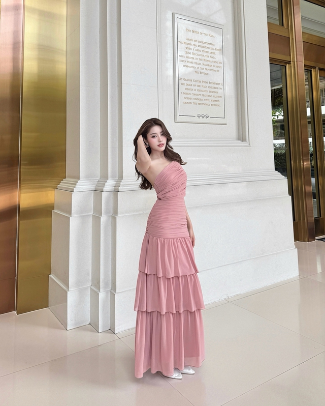 Trang phục thun co dãn "phủ sóng" gu ăn mặc giới trẻ - Ảnh 4.