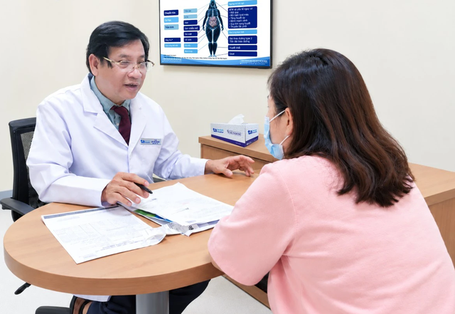 Tin quảng c&aacute;o giảm c&acirc;n tr&ecirc;n mạng, người phụ nữ phải cấp cứu - Ảnh 1.