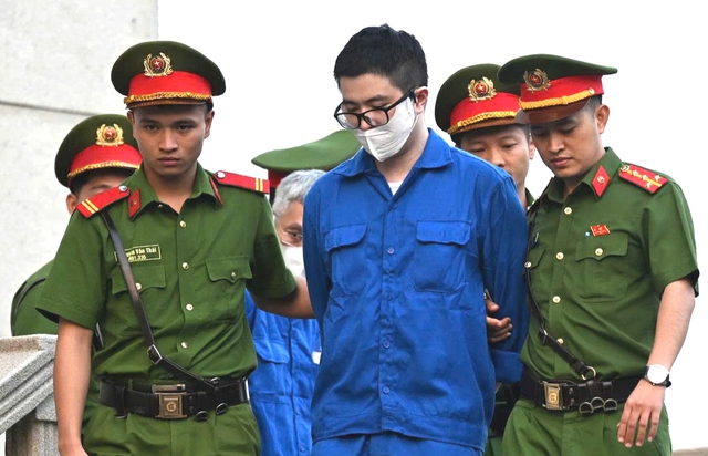 Mr Pips 'đ&uacute;t t&uacute;i' 500 tỉ, được trả lương bằng cả trăm kg v&agrave;ng - Ảnh 1.