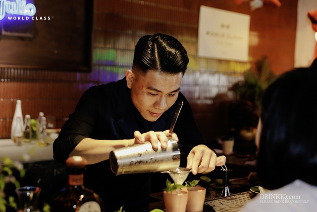 Từ quầy pha chế đến giảng đường RMIT - Ảnh 2.