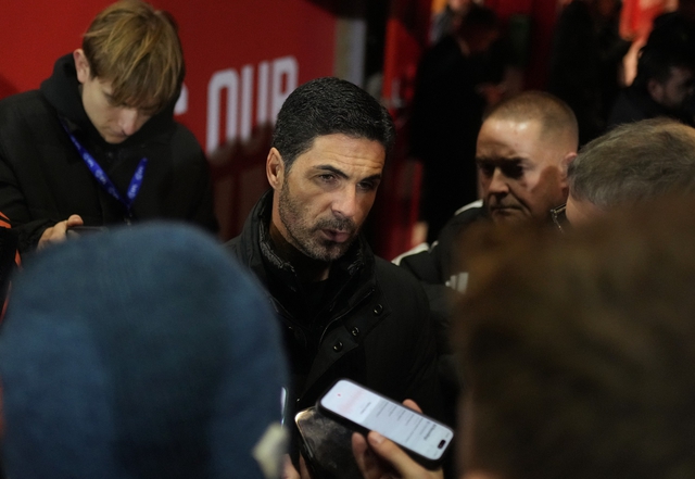 HLV Arteta nói lời cay đắng khi Arsenal bị đội hạng tư loại đau đớn khỏi Cúp liên đoàn- Ảnh 1.