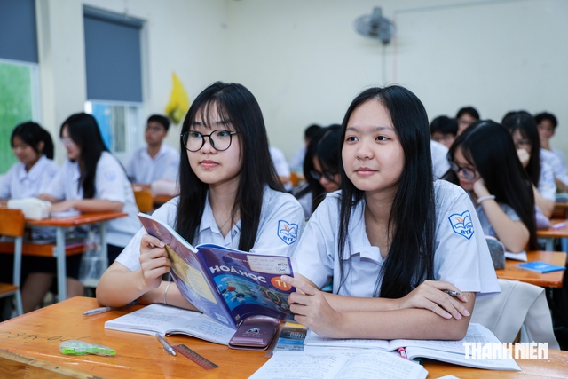 Khắc phục bệnh th&agrave;nh t&iacute;ch kh&ocirc;ng chỉ tr&ocirc;ng v&agrave;o một đề kiểm tra chung - Ảnh 2.