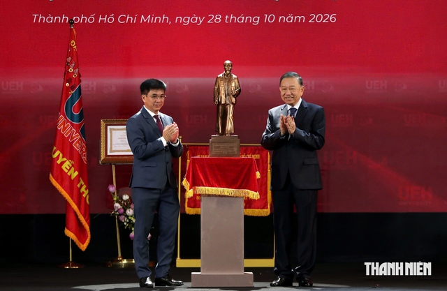 Tổng Bí thư, Chủ tịch nước: Chất lượng đào tạo phải được khẳng định bằng sự trưởng thành và đóng góp của người tốt nghiệp- Ảnh 2.