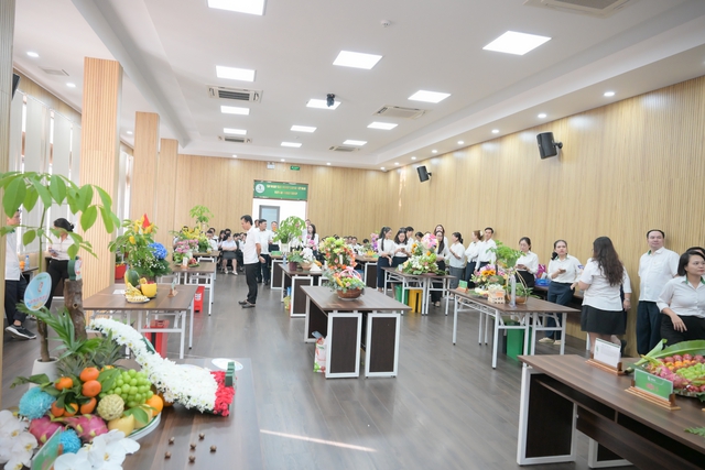 Công đoàn Cơ quan VRG sôi nổi Hội thi nghệ thuật trưng bày hoa và trái cây - Ảnh 5.