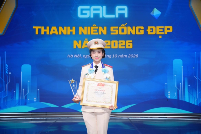 Nhan sắc nổi bật, nữ công an Cà Mau gây chú ý bởi hành trình sống đẹp- Ảnh 4.