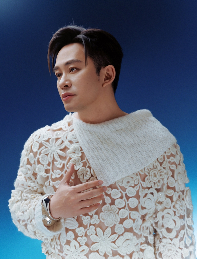 Tùng Dương ‘mạo hiểm’ làm concert ở sân vận động, tình hình bán vé ra sao? - Ảnh 2.
