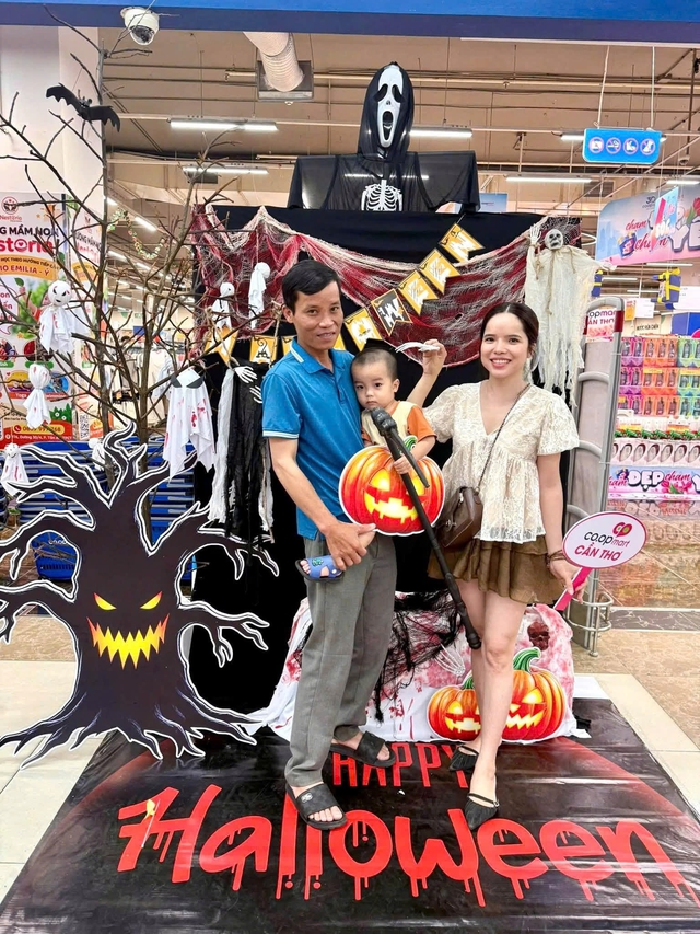Sức mua bùng nổ, khách hàng hào hứng đến Saigon Co.op đón mùa sale tri ân - Ảnh 2.