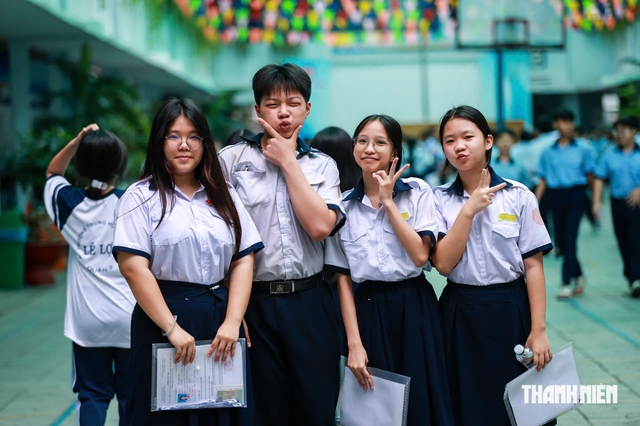 TP.HCM nghiên cứu mở rộng xét tuyển lớp 10 công bằng và giảm áp lực tuyển sinh - Ảnh 1.