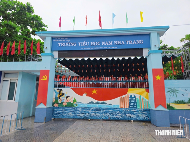 Phường Nam Nha Trang khẳng định không đề nghị chia tách trường sau 2 tháng sáp nhập - Ảnh 1.