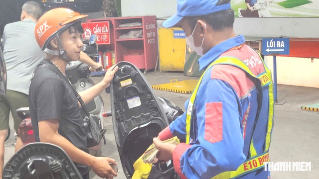 Giá xăng dầu mới nhất, áp dụng ngay từ 15 giờ hôm nay 29.10 - Ảnh 1.