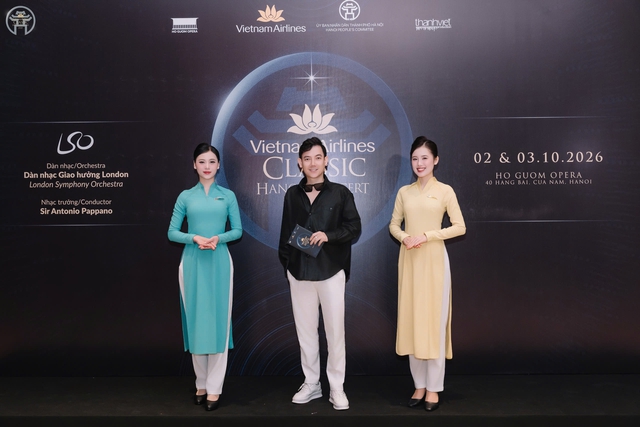 ‘Tiến quân ca’ mở màn đêm diễn của London Symphony Orchestra tại Hà Nội - Ảnh 3.