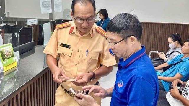 Người dân Khánh Hòa đến đâu để đổi, cấp lại giấy phép lái xe?- Ảnh 2.