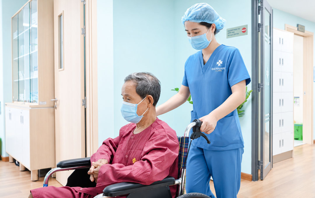 Bernard Healthcare triển khai dịch vụ y tế từ xa v&agrave; chăm s&oacute;c tại nh&agrave; - Ảnh 5.