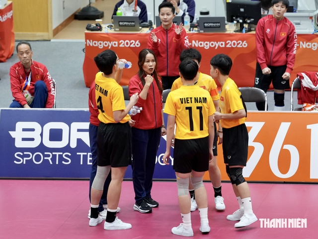 Thắng Th&aacute;i Lan kịch t&iacute;nh, bảo vệ th&agrave;nh c&ocirc;ng HCV ASIAD: C&aacute;c c&ocirc; g&aacute;i cầu m&acirc;y Việt Nam được thưởng tiền tỉ- Ảnh 5.