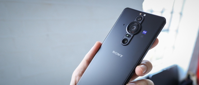 5 mẫu điện thoại Android từng đi trước Apple về camera khẩu độ biến thiên - Ảnh 2.