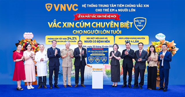 VNVC triển khai vắc xin c&uacute;m chuy&ecirc;n biệt cho người cao tuổi, người c&oacute; bệnh nền - Ảnh 1.