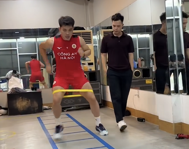 Dự đoán tỷ số SLNA 1-1 CLB CAHN: Đình Bắc lập công trên quê hương
- Ảnh 1.